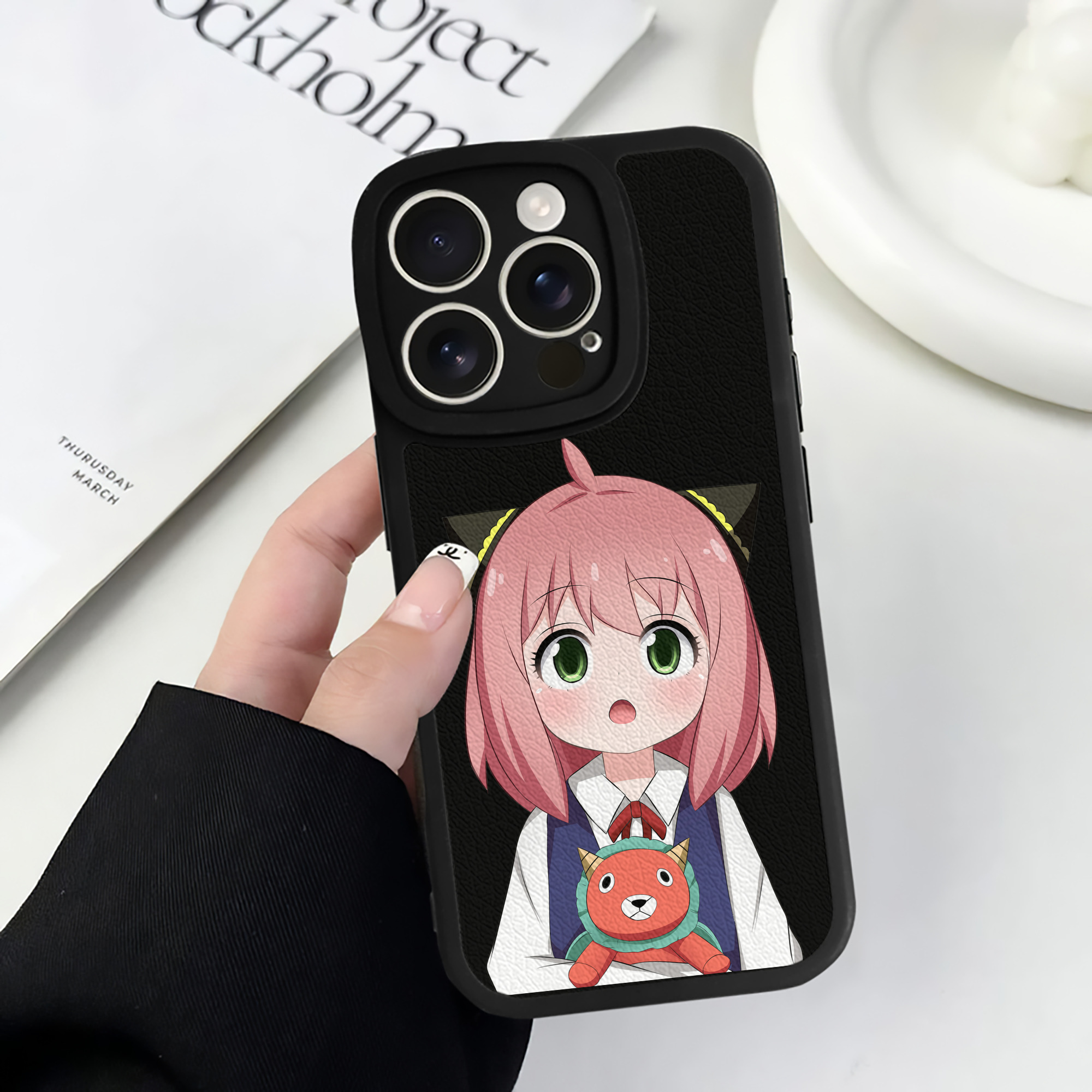 （画像用） SPY×FAMILY间谍家家酒 【iPhone 16シリーズ対応】シリコンスマホケース（レザー調） 材質：シリコン